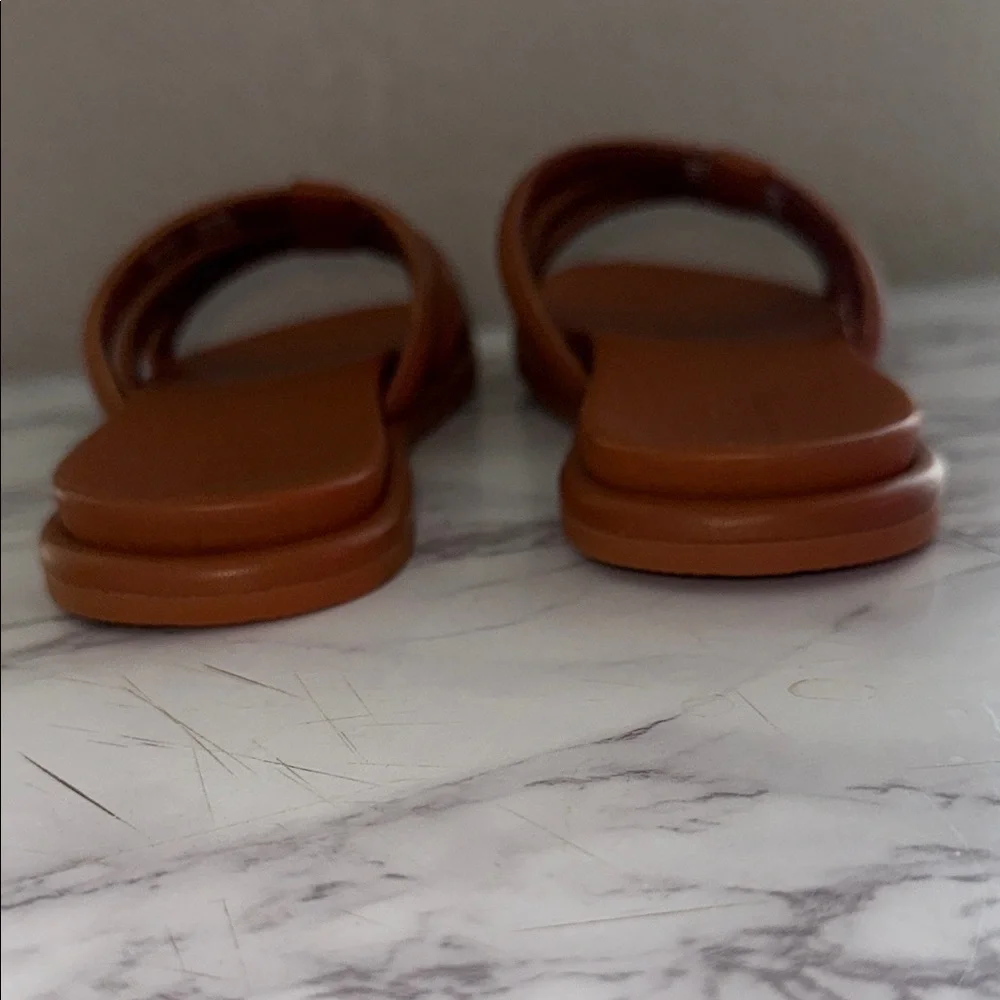 OluKai Tiare Slide Sandals - NWOT - Picture 2 of 6